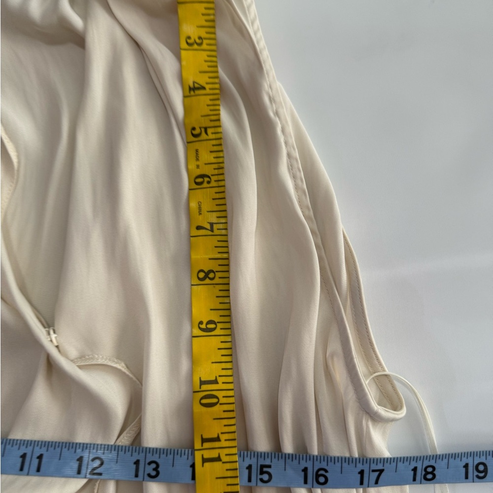 Modern Citizen Elegant Cream Wrap Top in size large - Picture 7 of 11